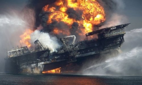 ГНКАР распространила информацию об аварии на нефтяной платформе