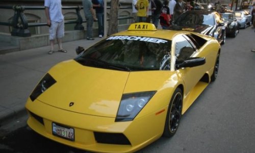 Ferrari və Lamborghini pulsuz taksi olacaq