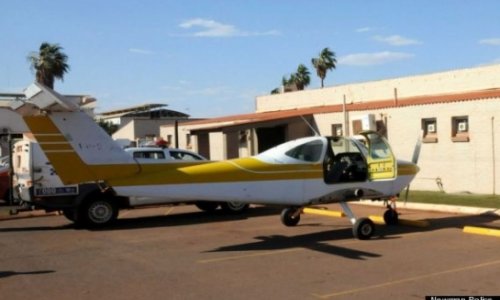 Man drives plane down street to pub, orders beer