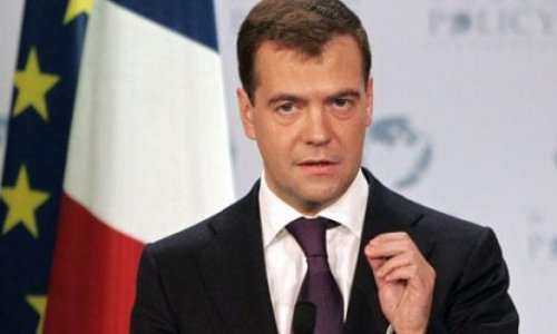 Dmitry Medvedev: «Sanksiyalardan əl çəkmək lazımdır»