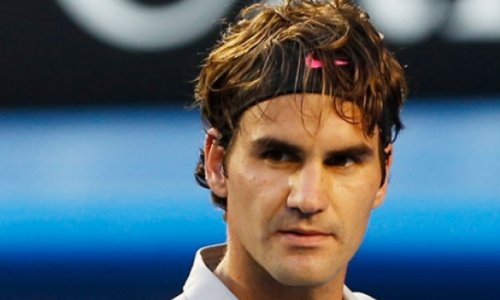 Roger Federer out of ATP World Tour final v Novak Djokovic