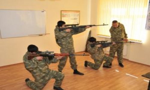 В Азербайджане будут возобновлены курсы по подготовке снайперов