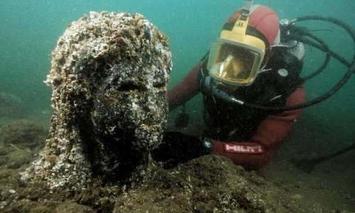 Incredible underwater city thought to have been lost for centuries - PHOTO