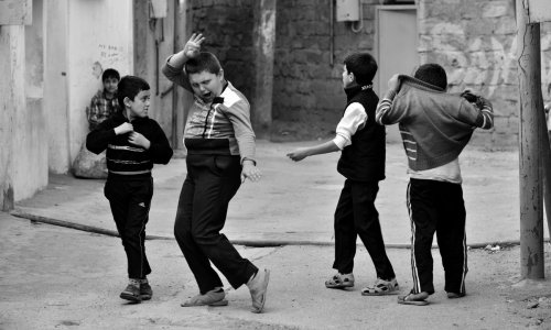 Baku kids - PHOTO