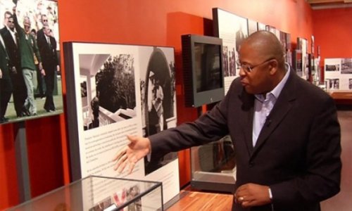 Nelson Mandela exhibition opens