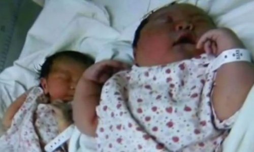 Woman gives birth to massive 13lbs 10oz baby - VIDEO