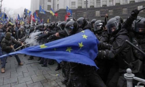 Ukraine leader firm over EU 'U-turn'