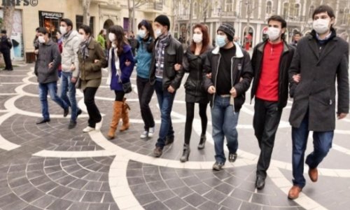 Azerbaijan mulls banning masks in demonstrations