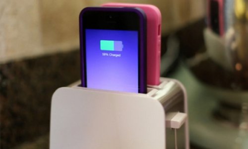 The Foaster can charge two iPhones at once... - PHOTO