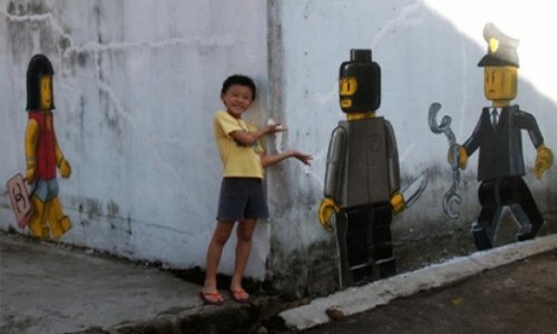 Lithuanian 'Banksy' a hit in anti-graffiti Singapore