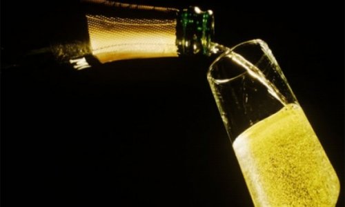 Experts 'prefer cheaper champagne'