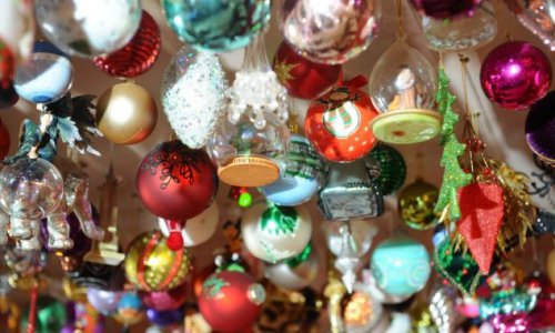 Christmas loving grandmother has kept up 1,800 festive decorations - PHOTO