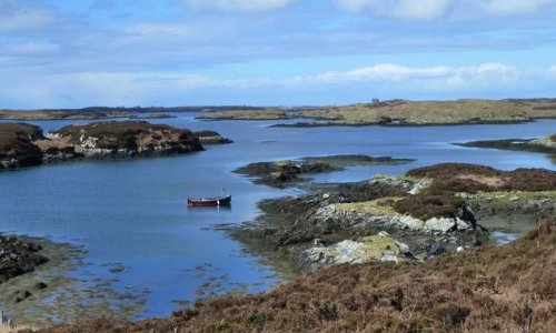 Picturesque Scottish island sells for £500,000 - PHOTO