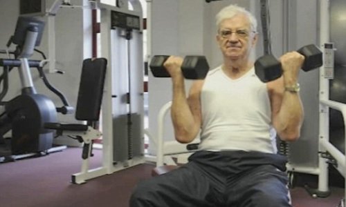 Super-fit grandfather is still pumping iron at 90 - VIDEO