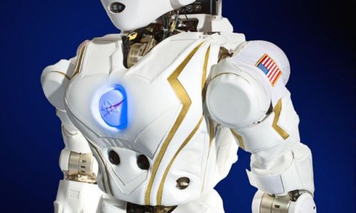 Nasa's 6ft 'superhero' robot weighs almost 20 stone - PHOTO