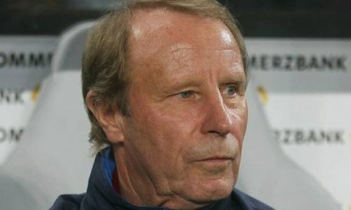 Azerbaijan extends Berti Vogts contract for two years