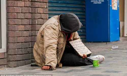 Man who posed as beggar and rewarded strangers who give him change