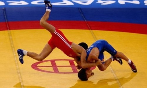Azerbaijani wrestlers bring home 4 medals from Makhachkala