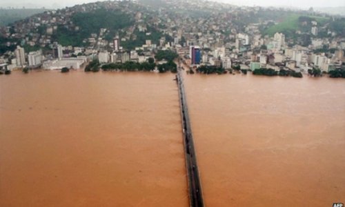 Floods kill dozens in south-east Brazil