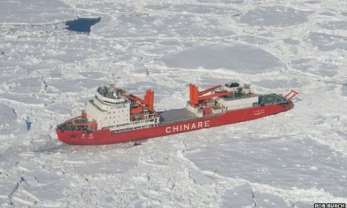 Antarctic rescue: Chinese ship stuck in ice