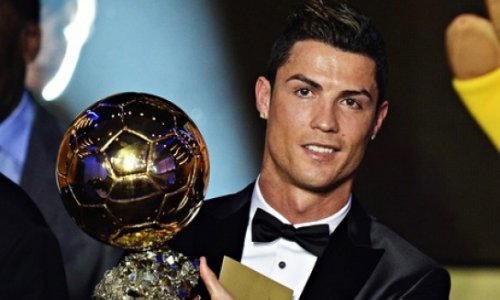 Cristiano Ronaldo wins Fifa Ballon d Or