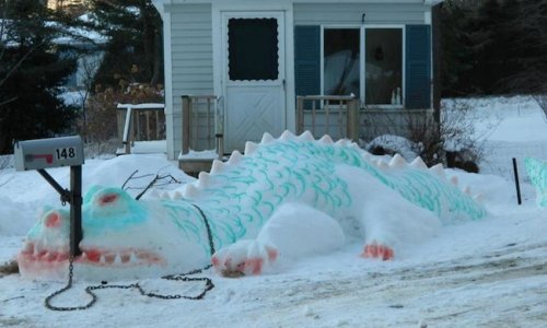 Freezingly cool snow creations - PHOTO