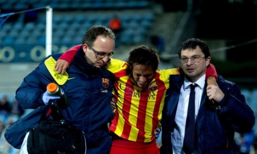 Neymar injury: Barcelona star has sprained ankle tendon