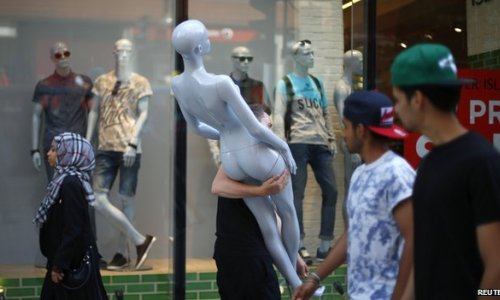 The fall and rise of mannequins that look like real women - PHOTO