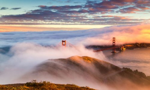 San Francisco's Golden Gate Bridge at sunset is simply beautiful - PHOTO