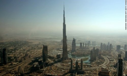 No elevators in Burj Khalifa? - PHOTO