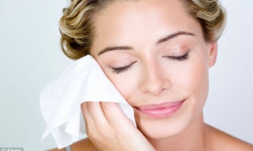 Make-up you really CAN wear in your sleep - PHOTO