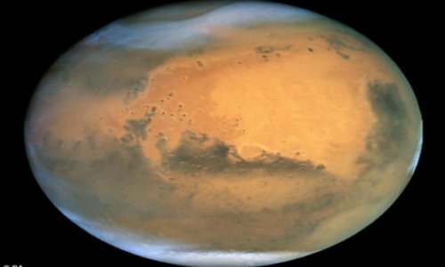 Muslim leaders issue a fatwa against anyone living on MARS