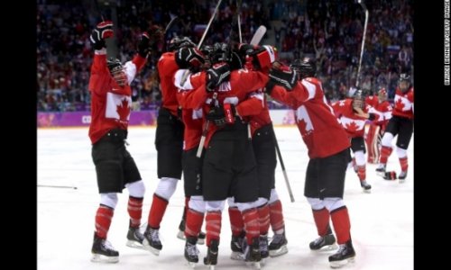 Canada breaks U.S. hearts with golden goal in women's ice hockey