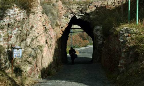 Historical monuments - Narin Tower - PHOTO