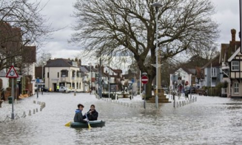 World begins 2014 with unusual number of extreme weather events