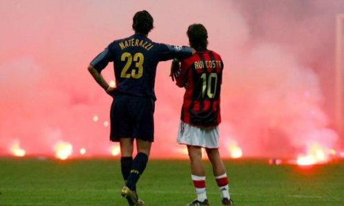 Most Powerful Photographs in the History of Football - PHOTO