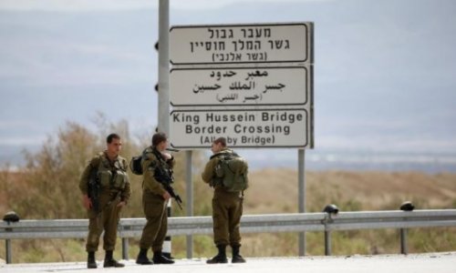 Israeli soldiers kill Palestinian at Jordan crossing