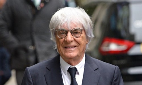 Bernie Ecclestone signs deal to host F1 grand prix in Azerbaijan