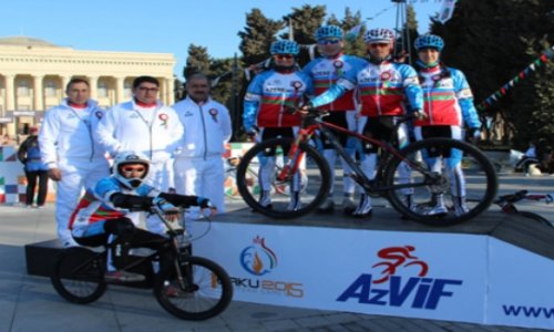 Azerbaijani Cyclists appear at Baku 2015 presentation