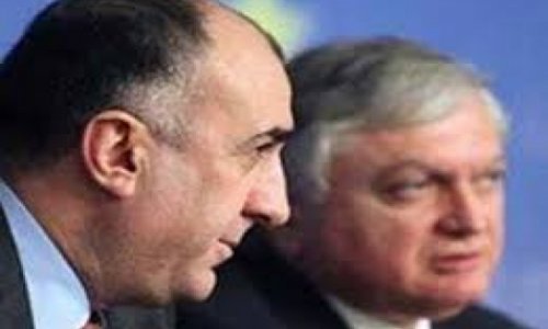 Azeri, Armenian foreign ministers may meet in Moscow Apr 4