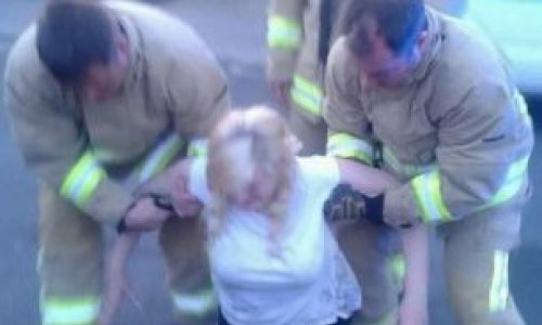 Girl gets stuck in a DRAIN after removing metal cover - PHOTO