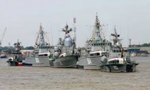 Russia holds snap military drills in Caspian: report