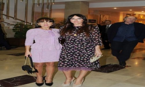 Azerbaijan's first lady shares picture with her sister - PHOTO