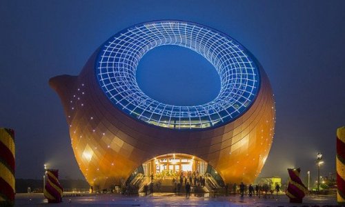 Beijing set to take aim at 'weird buildings'