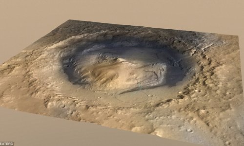 Curiosity rover finds crater