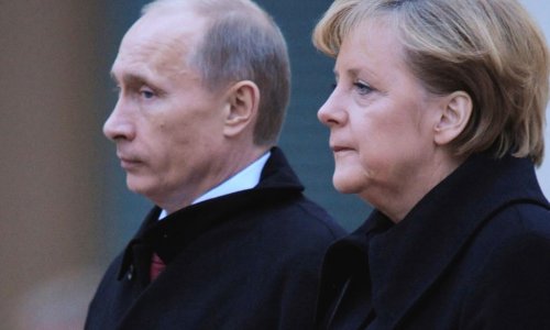 Avropa uğrunda aparılan döyüş Putin və Merkel arasında gedir