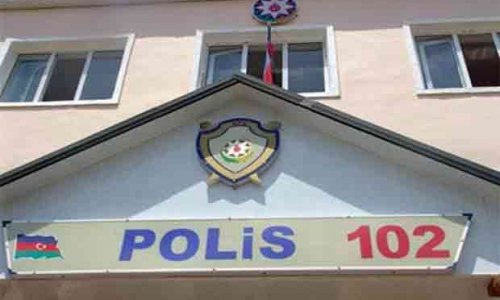 Polis özünü güllələdi - Bakıda