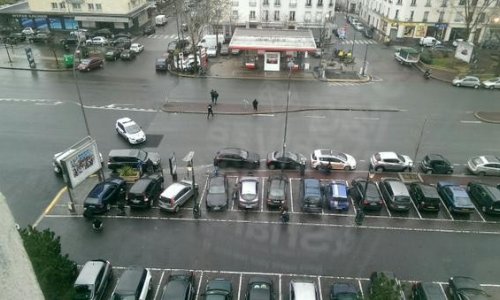 Parisdə daha bir atışma: 1 nəfər girov götürüldü