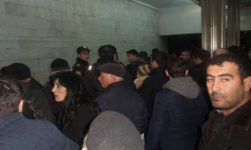Паника в бакинском метро