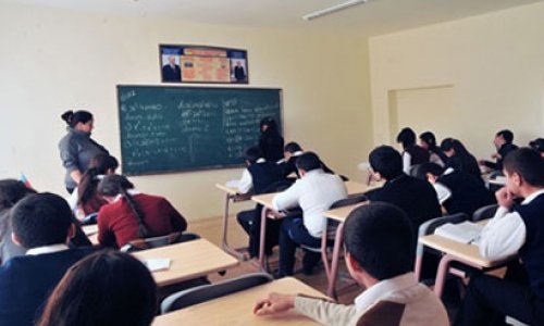 Азербайджан  утвердит стандарты 12-летней системы образования